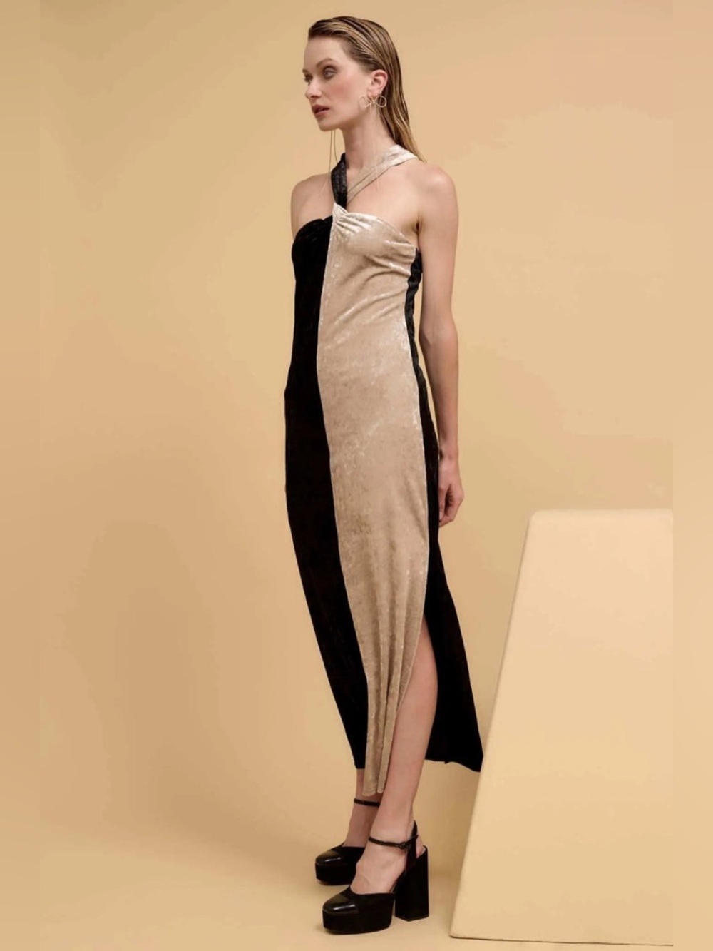 3/$30 ☀️ Promesa Two Timer Colorblock Velvet Halter Maxi Dress